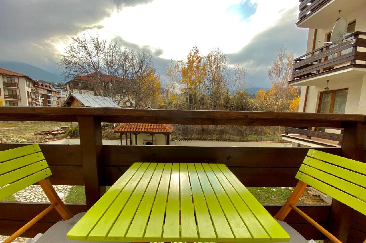 Charming Ski Apartments Near Gondola & Bar Street, Cedar Lodge 1 Complex Bansko Exterior photo