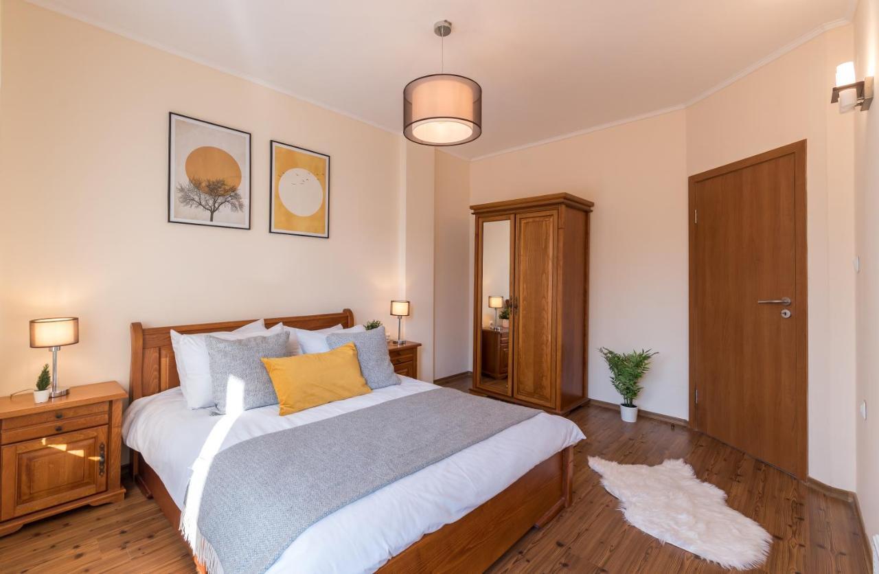 Charming Ski Apartments Near Gondola & Bar Street, Cedar Lodge 1 Complex Bansko Exterior photo